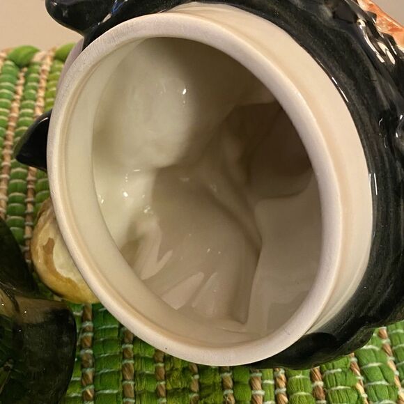 New Witch Cookie Jar 1988 Halloween
by FITZ & FLOYD - Picture 9 of 9